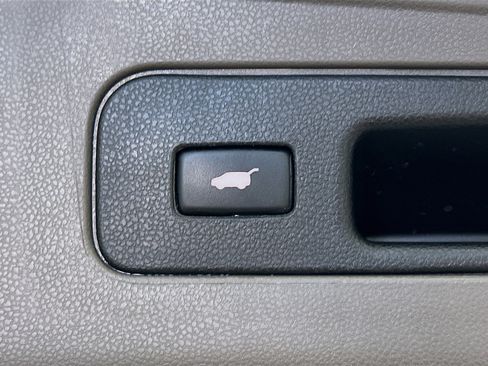 Used 2015 Honda Odyssey Touring Elite image 30