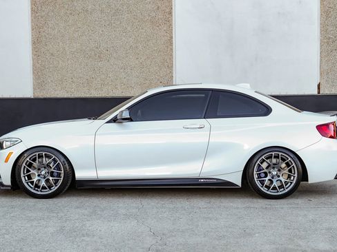 Used 2015 BMW M235i Coupe image 17