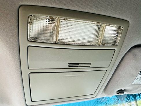 Used 2010 Toyota Camry LE image 15