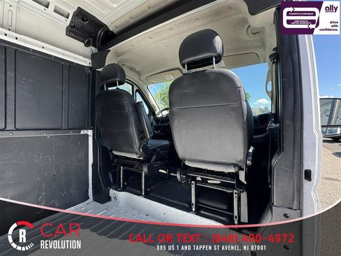 Used 2023 RAM ProMaster 2500 FWD image 11