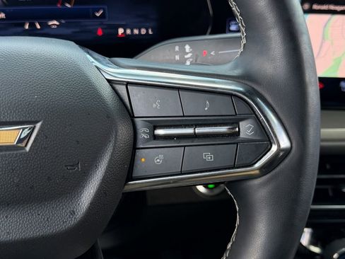 Used 2024 Chevrolet Traverse LT image 30