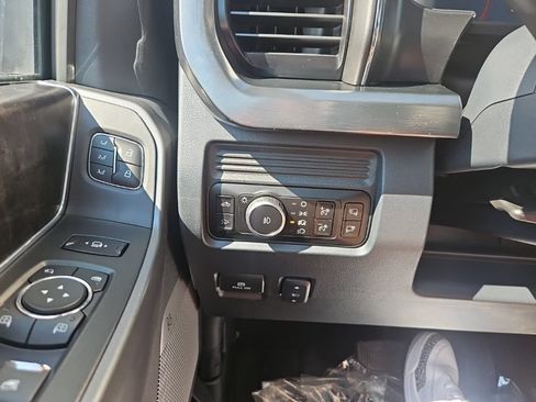 Used 2026 Ford F450 Lariat w/ FX4 Off-Road Package AWD/4WD image 14