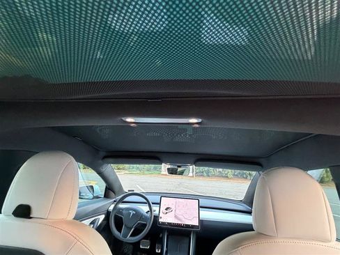 Used 2020 Tesla Model 3 Long Range image 29