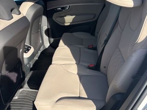 New 2026 Volvo XC90 B6 Plus w/ Protection Package Premier AWD/4WD image 33