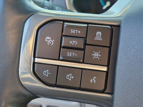 Used 2022 Ford F150 Limited AWD/4WD image 16