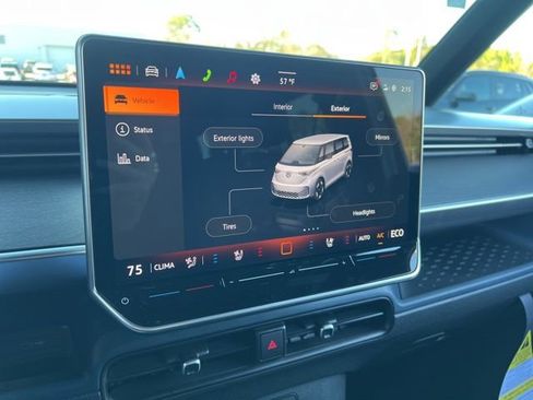New 2025 Volkswagen ID. Buzz Pro S RWD image 17