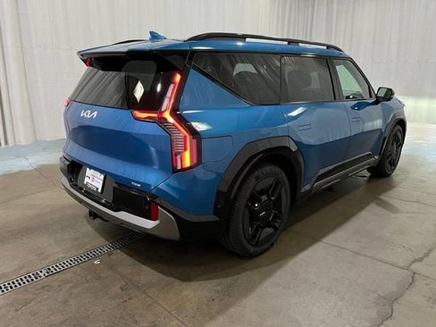 Used 2024 Kia EV9 GT-Line AWD/4WD image 4
