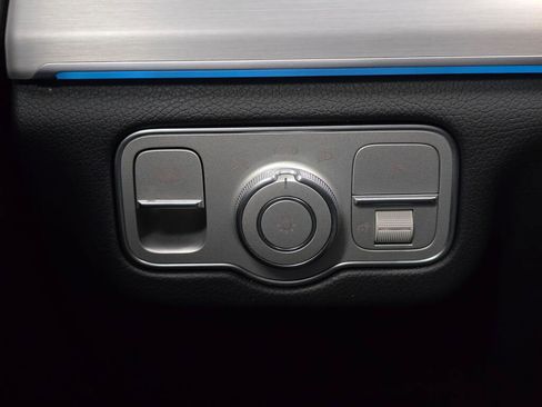 Used 2025 Mercedes-Benz GLE 350 4MATIC image 27