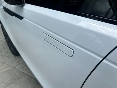 Used 2019 Land Rover Range Rover Velar R-Dynamic SE AWD/4WD image 39