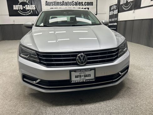 Used 2017 Volkswagen Passat 1.8T S FWD image 2
