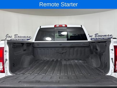 Used 2018 Chevrolet Silverado 1500 LTZ Z71 w/ LTZ Plus Package AWD/4WD image 9