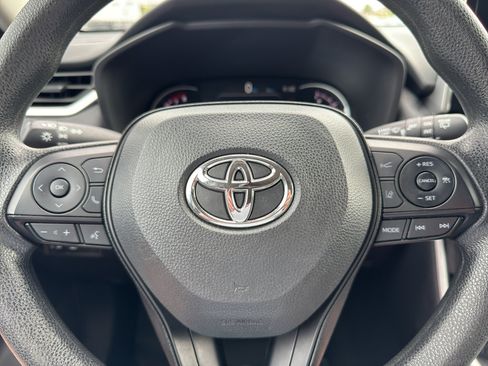 Certified 2025 Toyota RAV4 XLE AWD/4WD image 14