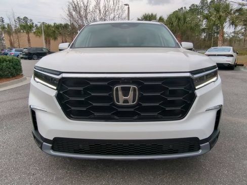 Used 2024 Honda Pilot Elite image 9