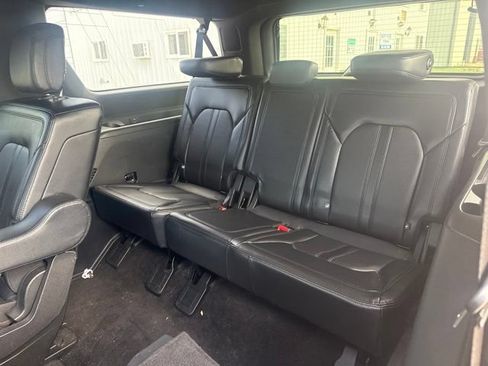 Used 2019 Ford Expedition Max Limited w/ Equipment Group 301A AWD/4WD image 7