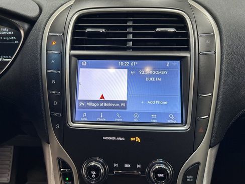 Certified 2020 Lincoln Nautilus Premier w/ Equipment Group 101A image 18