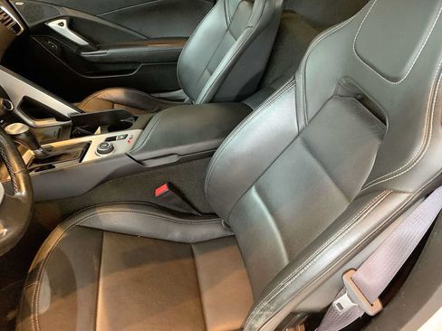 Used 2014 Chevrolet Corvette Stingray Coupe RWD image 18