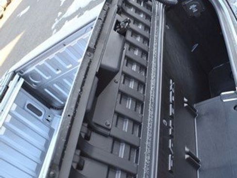 New 2026 RAM 1500 4x4 Crew Cab image 37