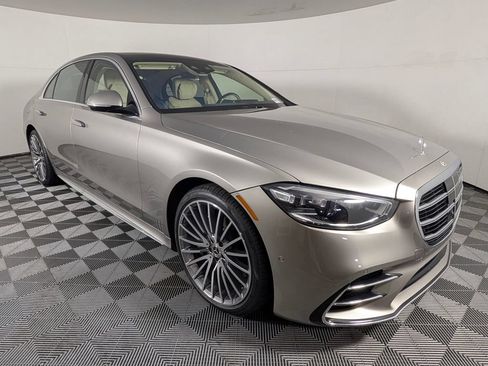 Used 2024 Mercedes-Benz S 580 4MATIC Sedan image 9