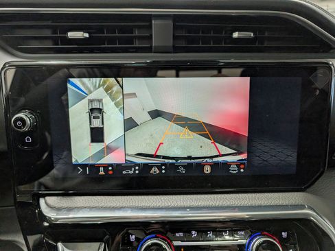 Used 2025 GMC Sierra 3500 Denali w/ Denali Reserve Package image 32