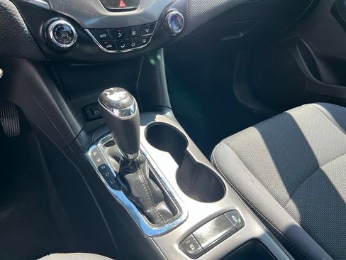 Used 2019 Chevrolet Cruze LT FWD image 36