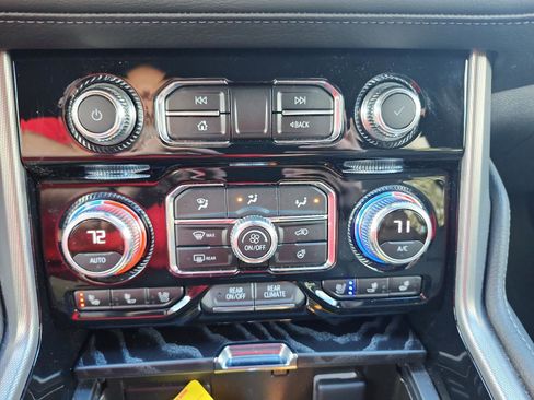 Certified 2023 GMC Yukon XL Denali w/ Denali Reserve Package image 21