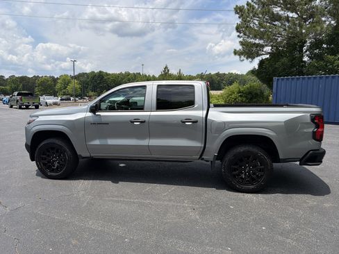 Used 2026 Chevrolet Colorado W/T w/ WT Custom Package RWD image 8