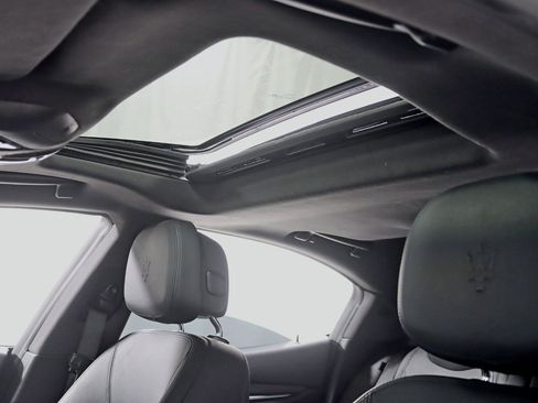 Used 2019 Maserati Ghibli RWD image 29