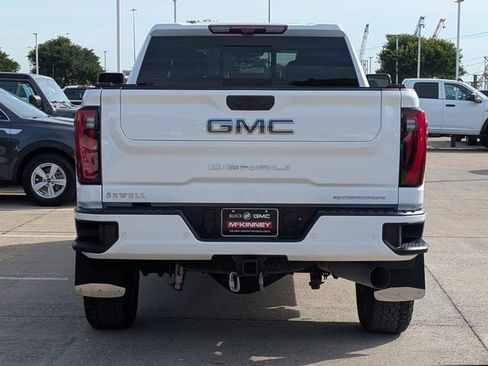 Used 2025 GMC Sierra 2500 Denali Ultimate AWD/4WD image 5