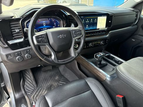 Used 2024 Chevrolet Silverado 1500 LT Trail Boss w/ LT Trail Boss Premium Package image 13