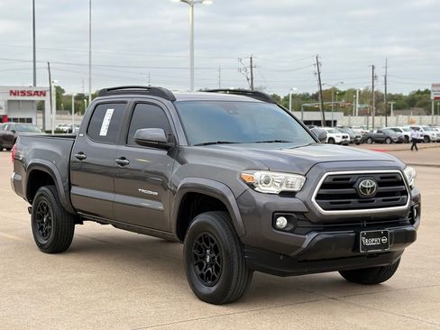 Used 2019 Toyota Tacoma SR5 image 5