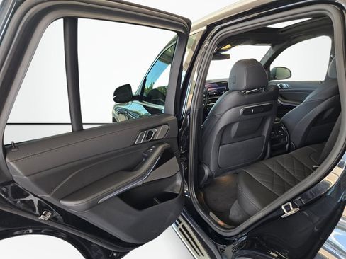 Used 2026 BMW X5 xDrive40i AWD/4WD image 36