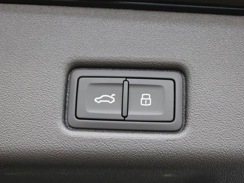 New 2026 Audi SQ5 Premium Plus image 31