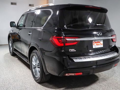 Used 2023 INFINITI QX80 Luxe w/ Cargo Package RWD image 9