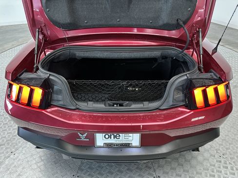 Used 2025 Ford Mustang GT Premium RWD image 25