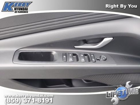 New 2026 Hyundai Elantra Limited FWD image 20