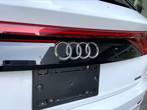 Used 2021 Audi Q8 Premium Plus w/ Premium Plus Package AWD/4WD image 30