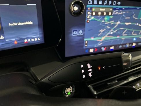 New 2025 Chevrolet Traverse LT w/ Sun and Wheel Package image 16