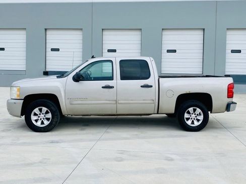 Used 2009 Chevrolet Silverado 1500 LT w/ Power Pack Plus image 8