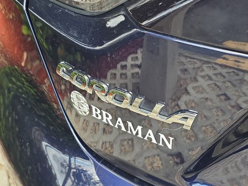 Used 2023 Toyota Corolla XSE image 6