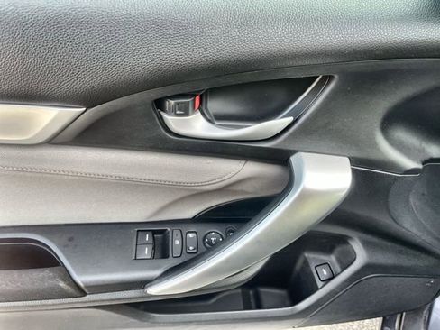 Used 2018 Honda Civic EX-T image 17