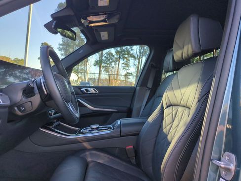 Used 2025 BMW X5 xDrive40i image 14