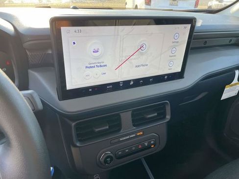 New 2026 Ford Maverick XL image 9