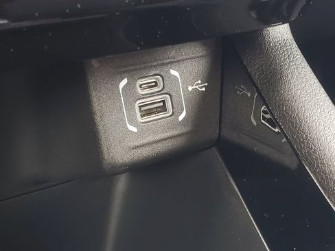 New 2026 Jeep Compass Limited AWD/4WD image 17