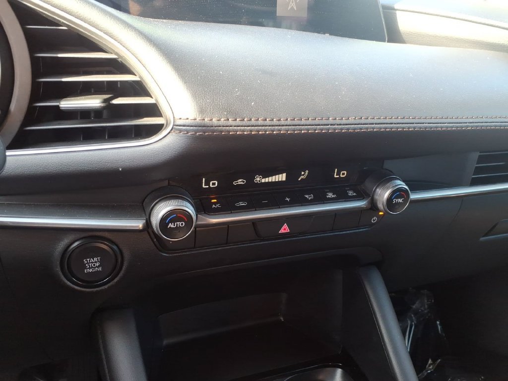 Used 2025 MAZDA MAZDA3 s Sport FWD image 20