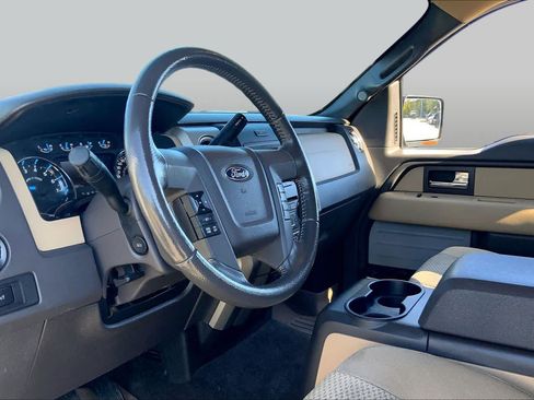 Used 2014 Ford F150 XLT w/ Equipment Group 302A Luxury AWD/4WD image 17