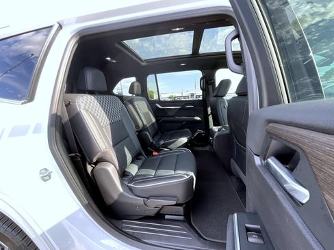 Certified 2026 GMC Acadia Denali w/ Super Cruise Package AWD/4WD image 20
