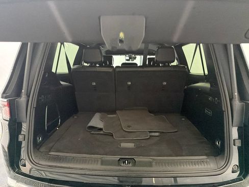 Used 2024 Jeep Wagoneer L Series II w/ Flexible Seating Group RWD image 20