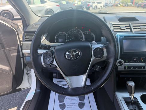 Used 2012 Toyota Camry SE w/ Convenience Pkg image 17