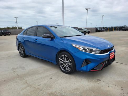 Used 2023 Kia Forte GT-Line w/ GT-Line Premium Package image 7