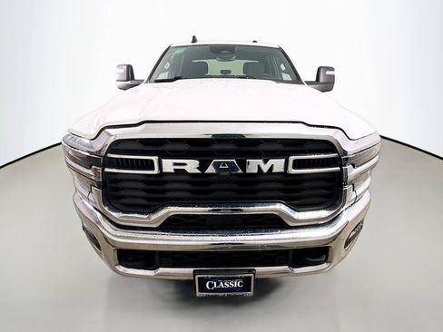 Used 2025 RAM 2500 Big Horn AWD/4WD image 2